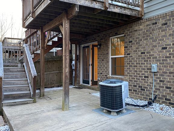 3rd image of 11610 Vicars Ridge Ln