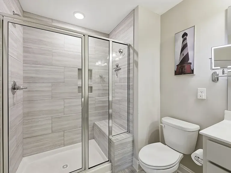 976 Gateway Commons Cir — Photo 28