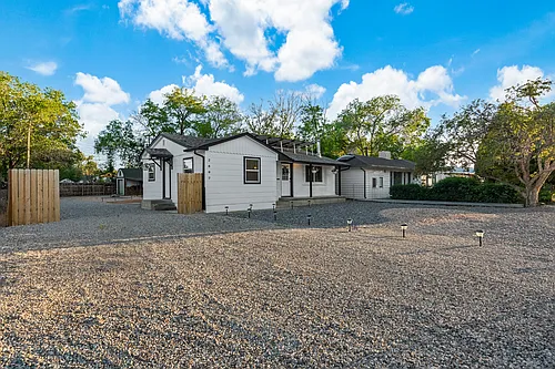 2897 Seely Rd Photo 1