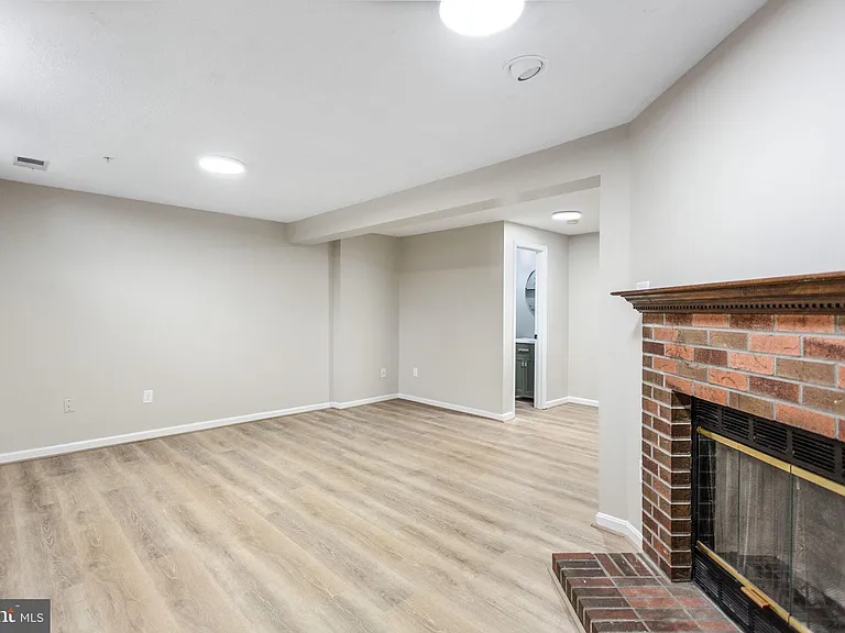 7920 Brightlight Pl — Photo 27