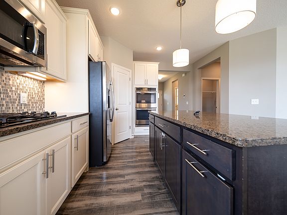 5th image of 15742 Everglade Ave