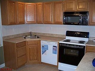 3rd image of 9714 Wendell Dr