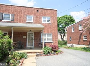 725 Skyline Dr, Lancaster, PA