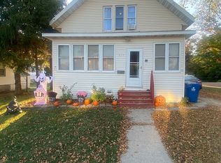 611 3rd St NE, Waseca, MN 56093