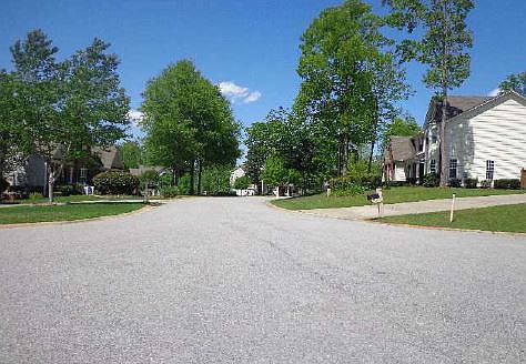 2nd image of 107 Kestrel Ln