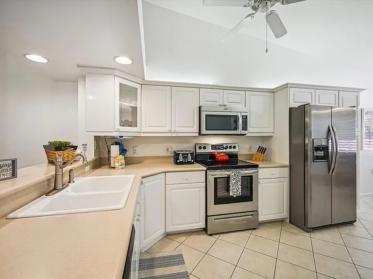6820 Beach Resort Dr #14 — Photo 5