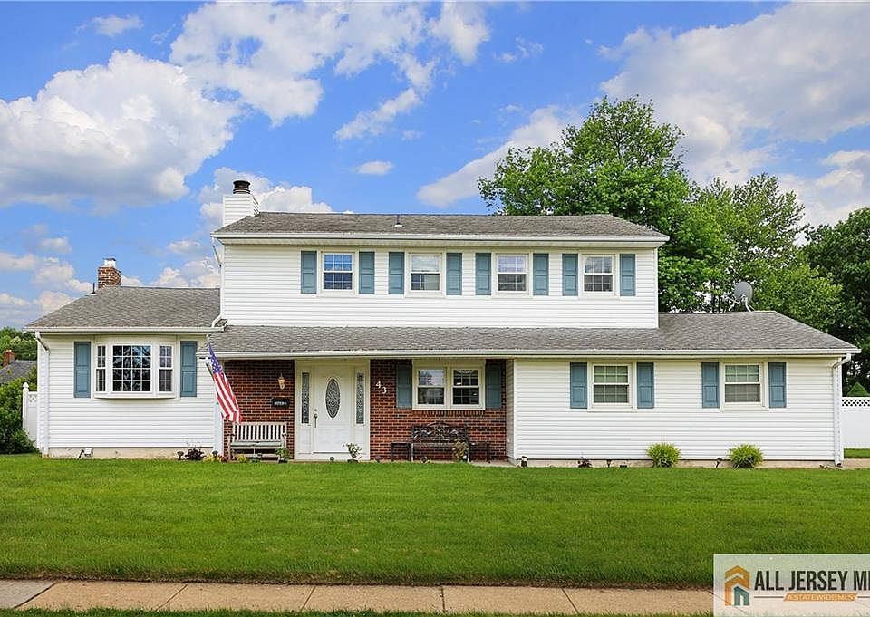 1st image of 43 Richards Dr