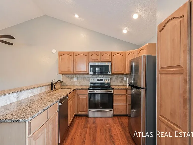 8484 Wheatgrass Cir — Photo 5