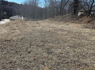 712 California St, Peru, NE 68421