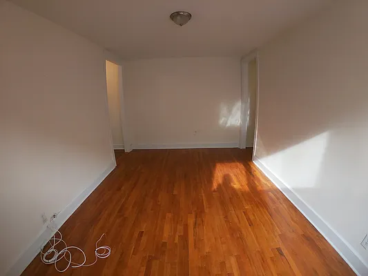 Rented by Contact Realty | media 37