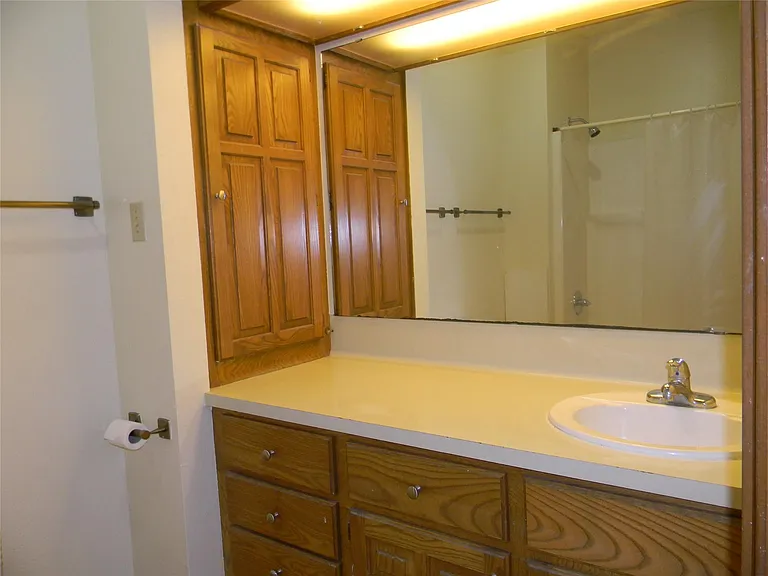 2315 Strand St #2D — Photo 10