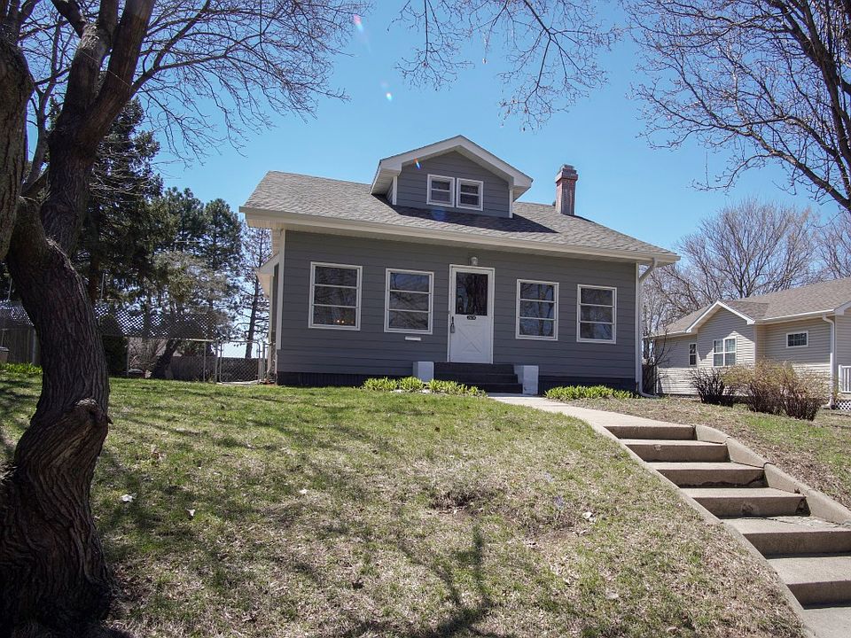 1st image of 2606 Shields Ave
