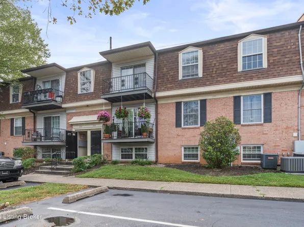 204 Flanders Ct APT 2, Louisville, KY 40218