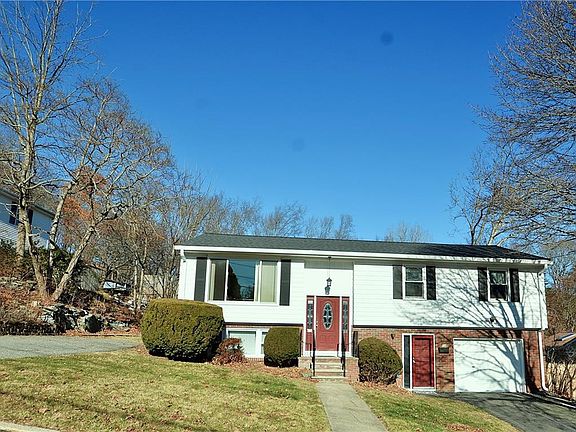 2nd image of 115 Orlando Dr