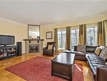 5th image of 381 Teresita Blvd