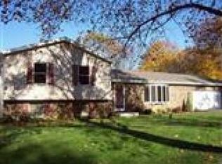 16495 Rynearson Rd, Buchanan, MI 49107