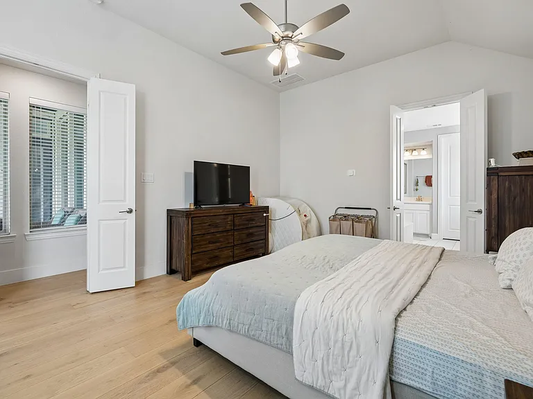 4131 Dewberry Ln — Photo 28