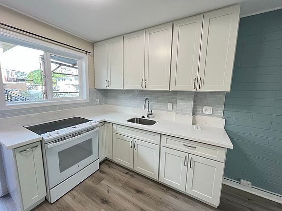 3rd image of 522 Lauiki St APT A