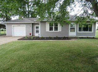 21808 Woodburn Rd, Woodburn, IN 46797