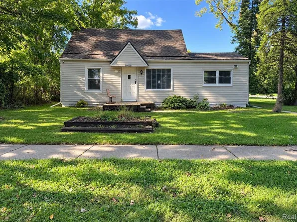 28018 Powers St, Westland, MI 48186