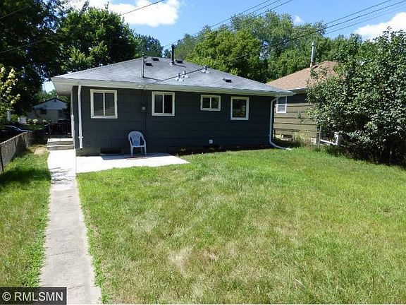 3rd image of 706 Vincent Ave N
