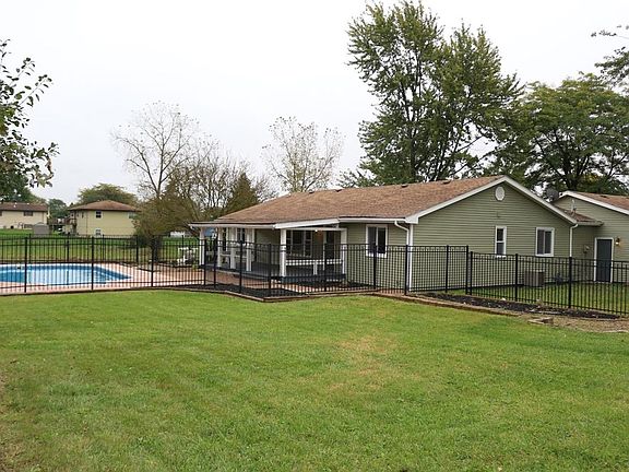 5th image of 6400 E 85th Ct