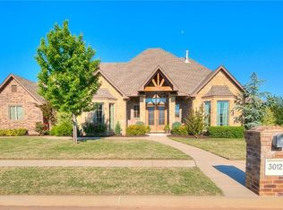 3012 Morning Glory St, Moore, OK 73160