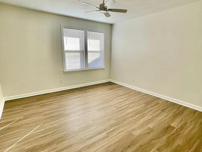 105 Summit St — Photo 7