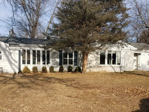 1025 E Linwood Drive, Springfield, MO 65807