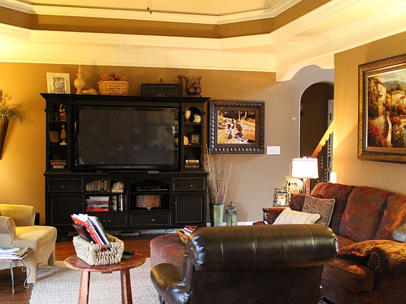 4th image of 17092 Obsidian Cir