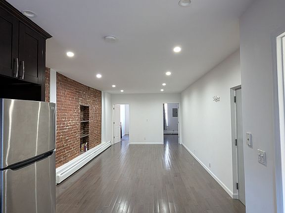 2nd image of 629 2nd Ave APT 3
