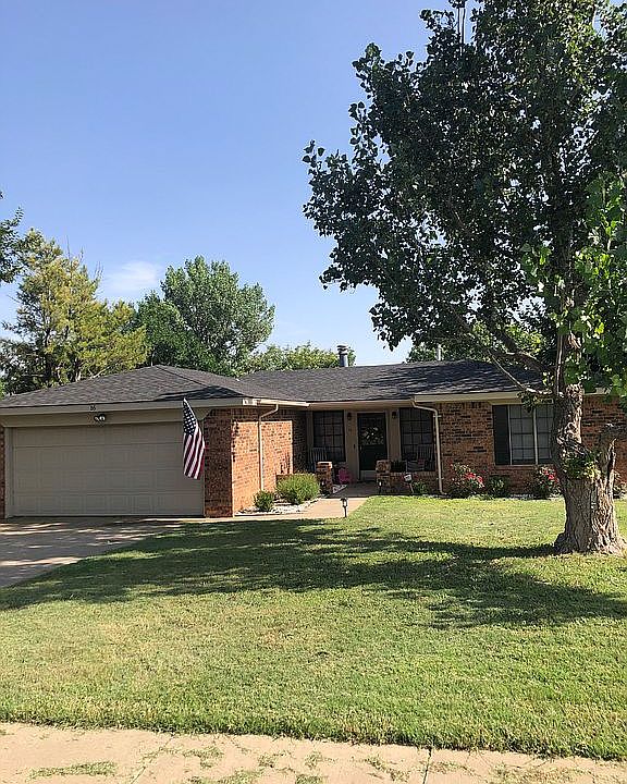 1st image of 16 Thunderbird Dr