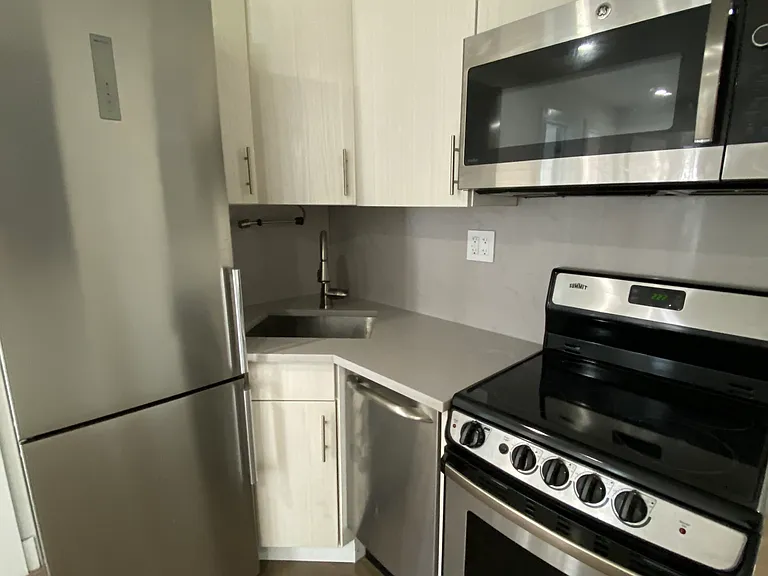 80 Delancey St #3C — Photo 3