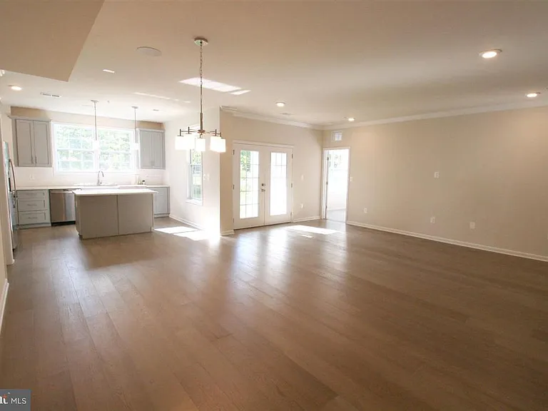 23255 Milltown Knoll Sq #102 — Photo 20
