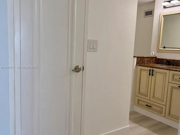 3725 S Ocean Dr #1116 — Photo 31