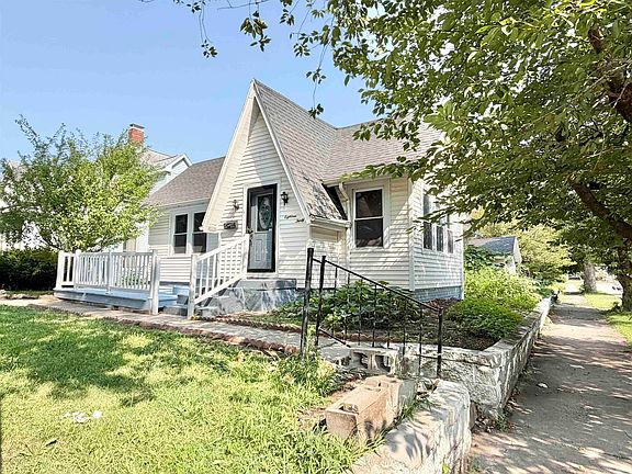 3rd image of 1830 North St