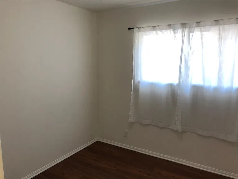 647 Brooks Ave — Photo 33