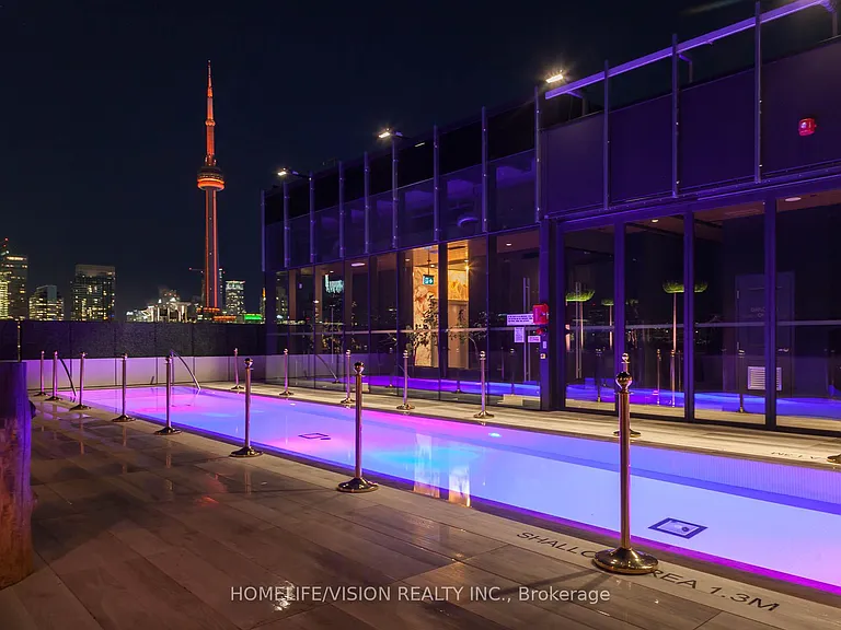 629 King St W #323 — Photo 16