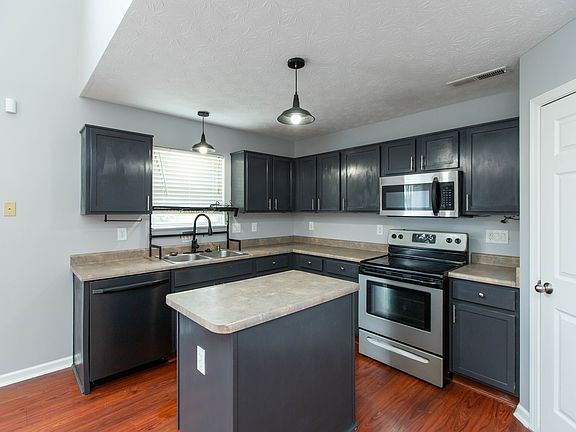 5th image of 1324 Niagara Ln