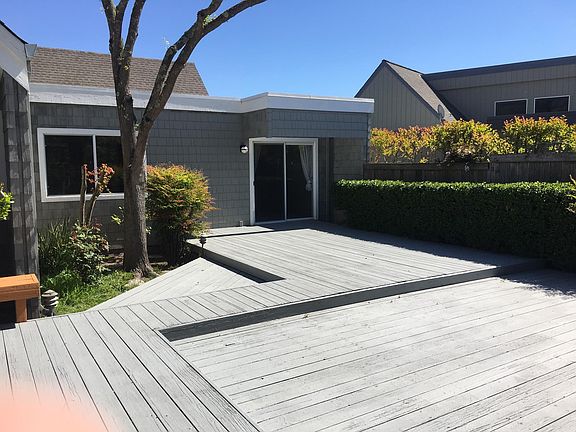 5th image of 546 Carnation Ct