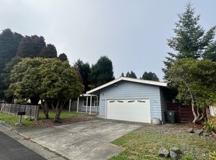 5926 Walnut Dr, Eureka, CA 95503