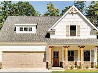 232 Pinebrook Dr, Waleska, GA 30183