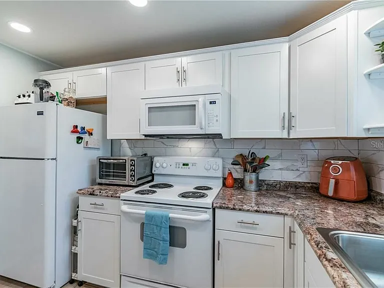 14419 Americana Cir #101 — Photo 9