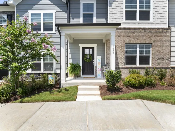 1423 Merrion Ave, Durham, NC 27703