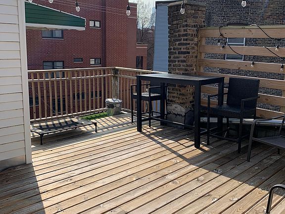 5th image of 1109 N Ashland Ave #3
