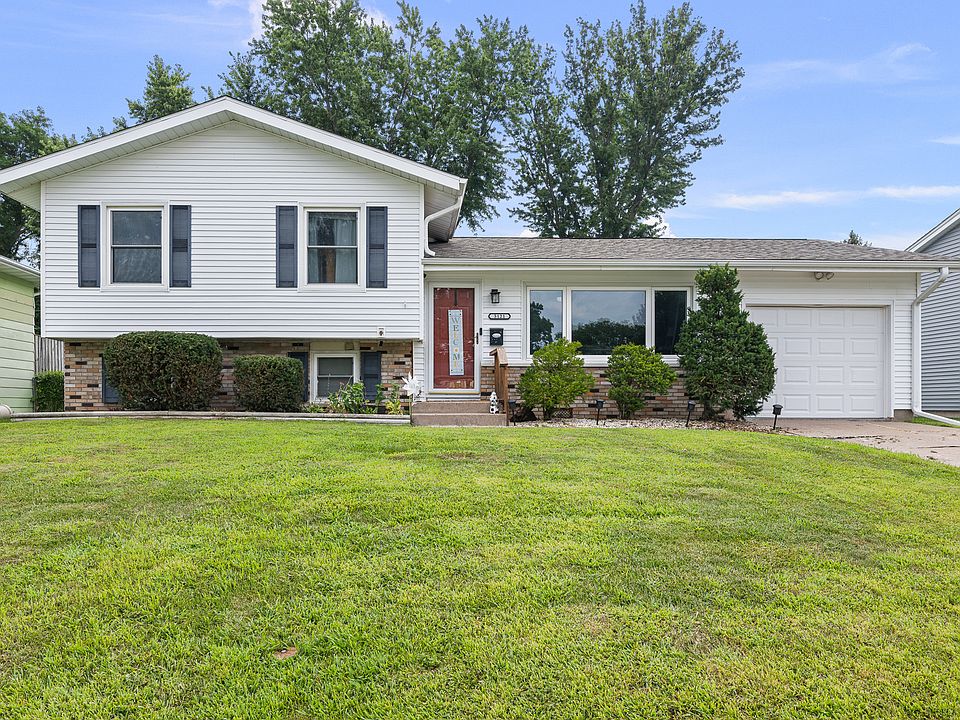 1st image of 3121 Greenbrier Dr