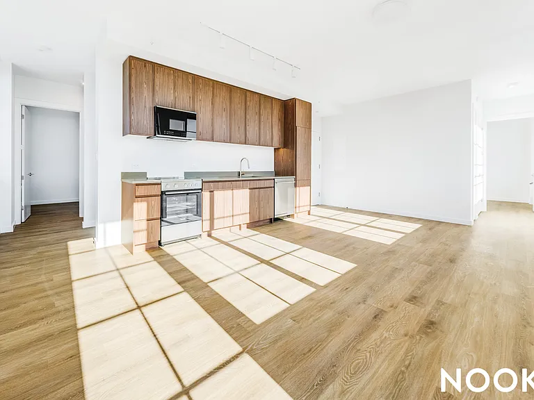 40 Bruckner Blvd #B1020 — Photo 6