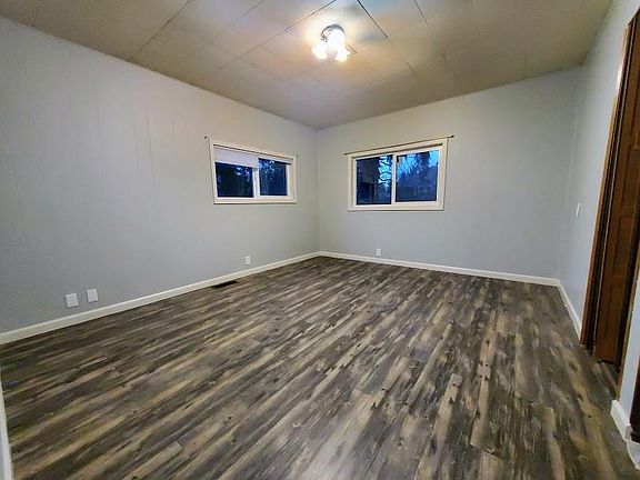 5th image of 12024 NE 70th St