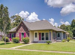 12525 Hidden Ridge Dr, Walker, LA 70785