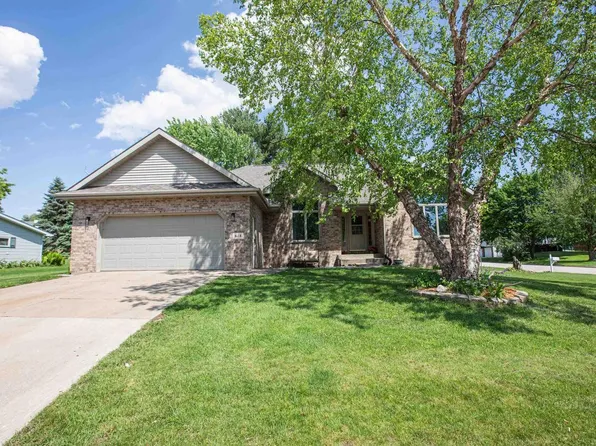 618 South Randolph Street, Cuba City, WI 53807